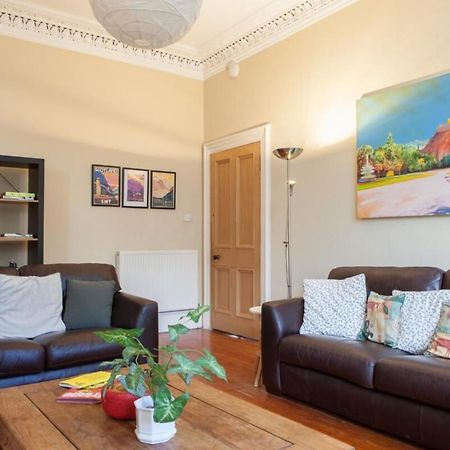 Amazing 4 Bedroom Apartment Just Off The Meadows 에든버러 외부 사진