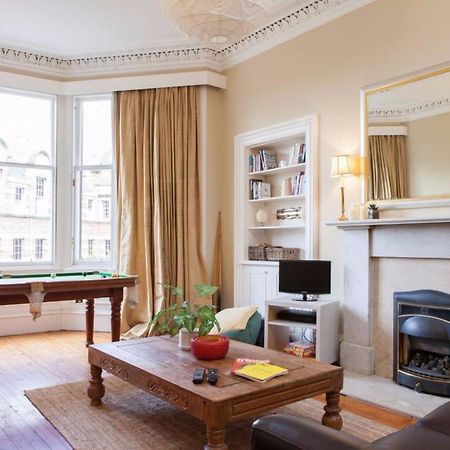 Amazing 4 Bedroom Apartment Just Off The Meadows 에든버러 외부 사진