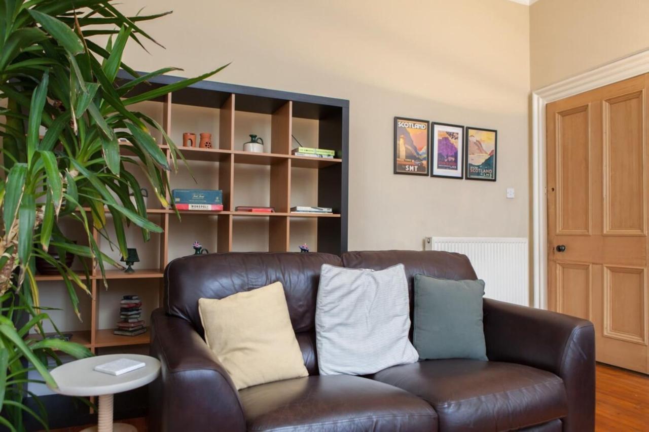Amazing 4 Bedroom Apartment Just Off The Meadows 에든버러 외부 사진