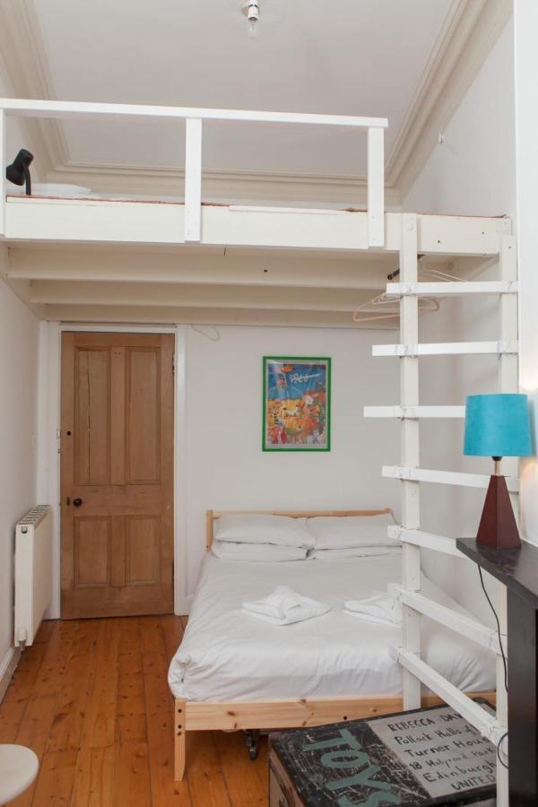Amazing 4 Bedroom Apartment Just Off The Meadows 에든버러 외부 사진